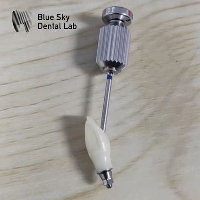 comprar Abutment de zirconia fresada blanca para restauraciones de dientes únicos o múltiples online manufacture